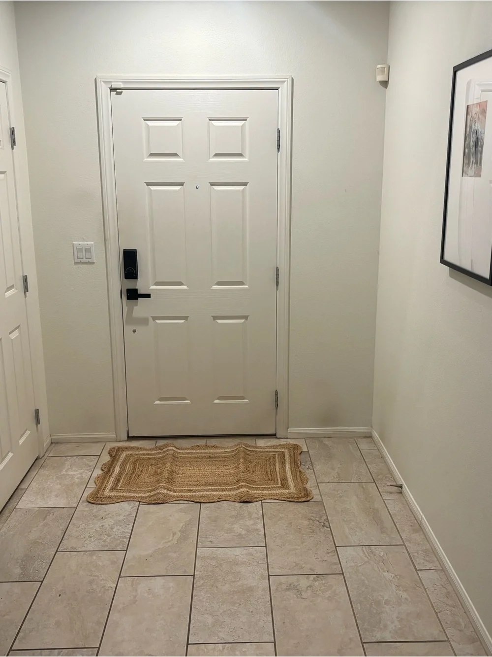 NWOT TJMaxx Natural Jute Scalloped Rug - Neutral